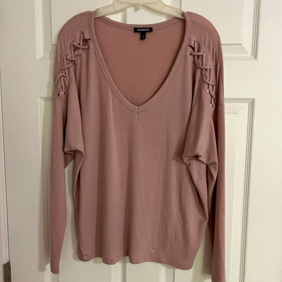 Express Pink Long Sleeve V-Neck Lace Up Shoulder Top. Size M - Picture 6 of 12